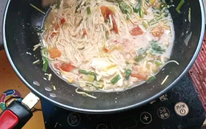 吃饭 拍段子 视频素材 生活截图