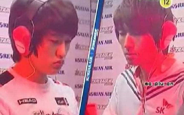 【PLU中文解说】韩国星际1 100804 OSL Flash(T) vs Hyuk(Z)截图