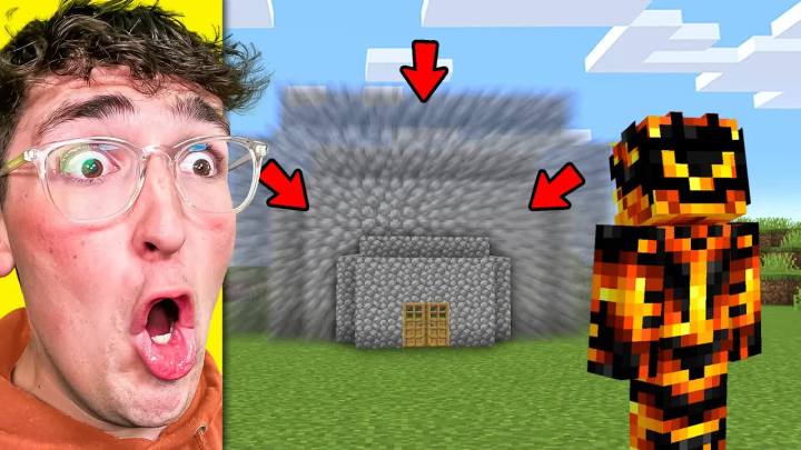 每次他一转身就缩小我朋友的Minecraft房子截图