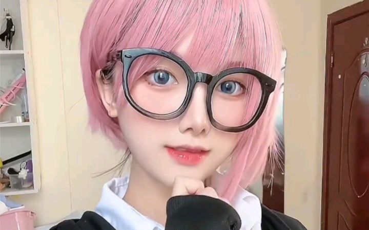 怎么样 看上去知性点了吧截图
