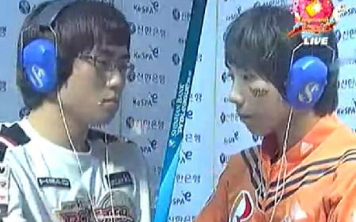 【PLU中文解说】韩国星际1 100807 SPL总决赛 ForGG(T) vs Best(P)截图