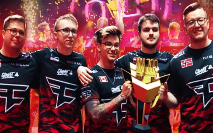 【CSGO】2022 PGL安特卫普Major冠军FaZe最佳时刻！- rain, broky, Twistzz, ropz, karrigan截图