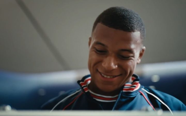 【IGN】《FIFA 22》球员评分预告截图