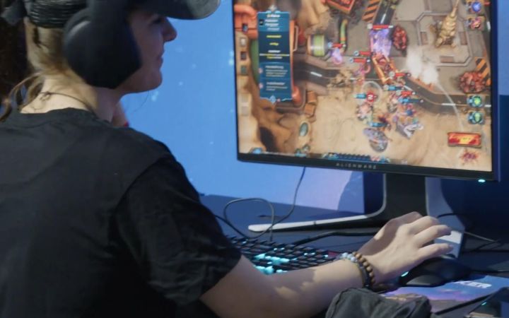 蓝洞发行 最新PC端策略类PVP网游 破月勇者 9月30日STEAM开放测试截图
