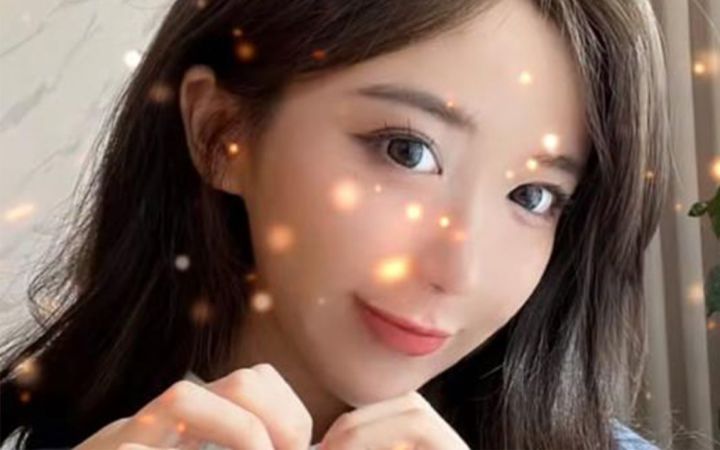 女友锁屏壁纸截图