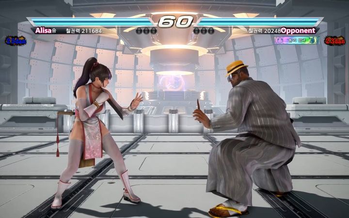 《铁拳7》州光小姐姐VS严龙大叔截图