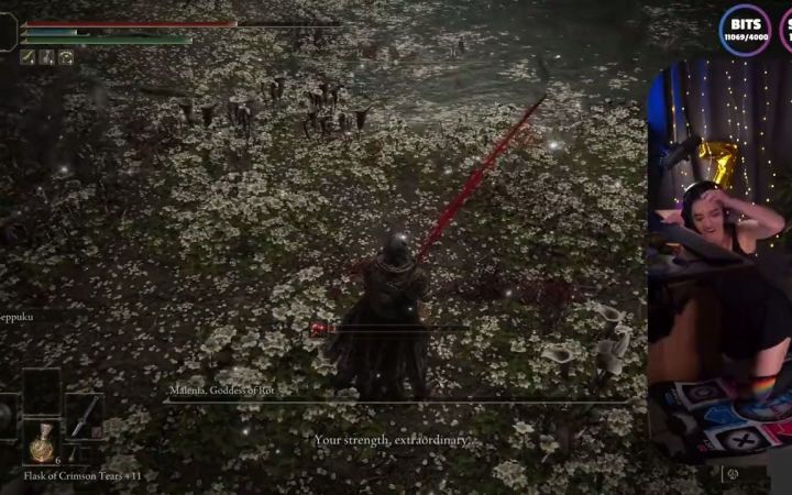 真正的女“舞”神!Twitch女主播成功用跳舞毯击败《艾尔登法环》女武神截图