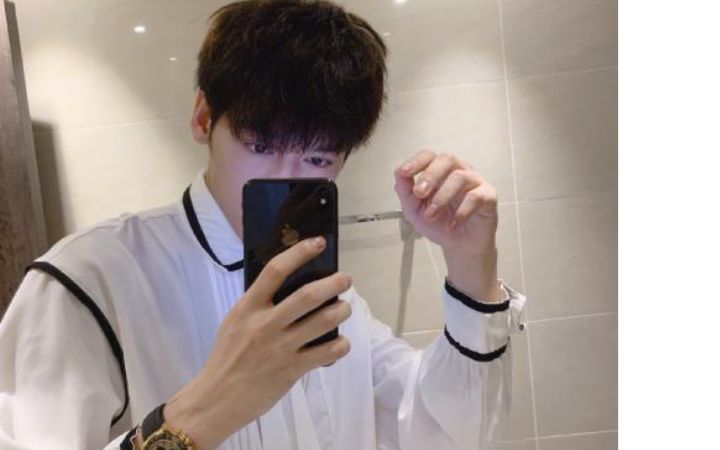 一个狼王大战一个猎魔肠截图